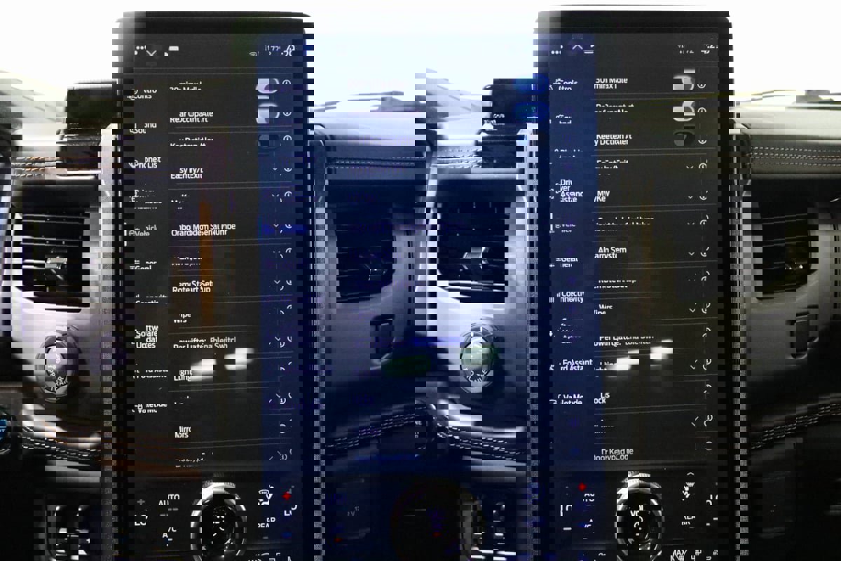 Used 2023 Ford Expedition Max Platinum AWD/4WD image 53