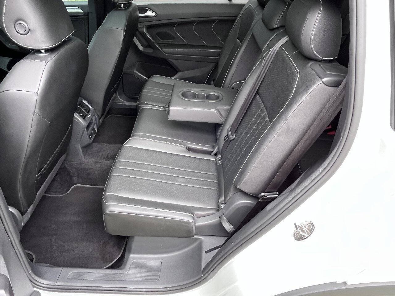 Used 2023 Volkswagen Tiguan SE R-Line FWD image 22