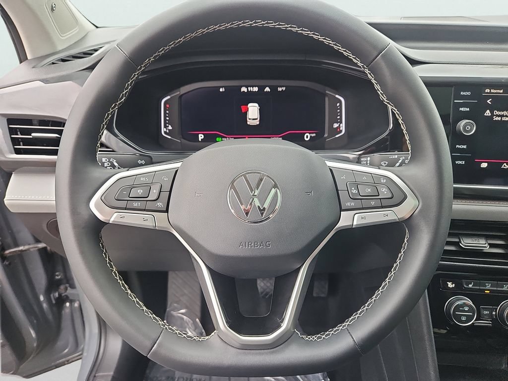 Used 2023 Volkswagen Taos SEL AWD/4WD image 29