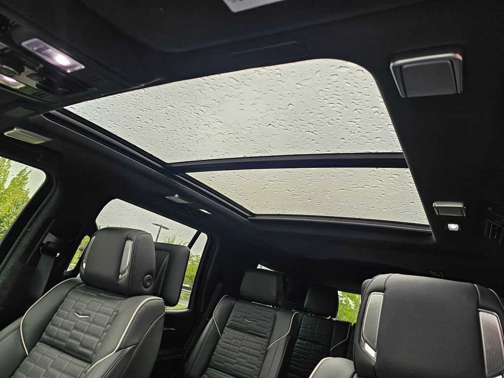 New 2026 Cadillac Escalade Platinum Sport AWD/4WD image 24