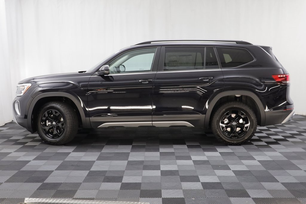 New 2026 Volkswagen Atlas Peak Edition image 4
