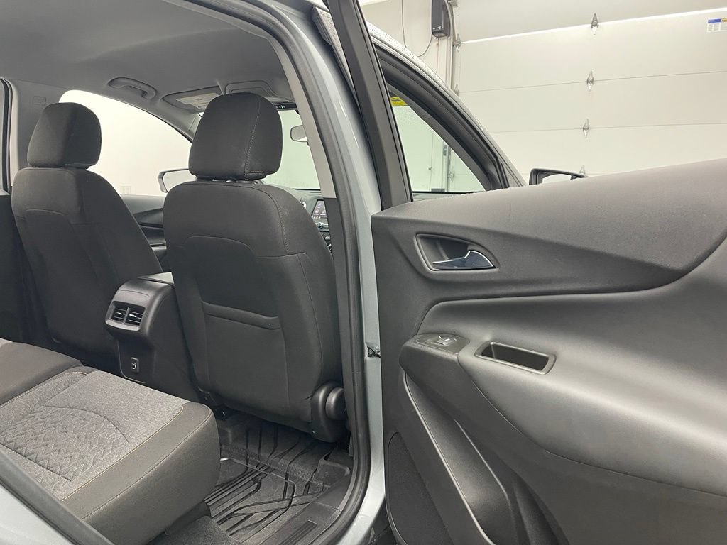 Used 2024 Chevrolet Equinox LT FWD image 32