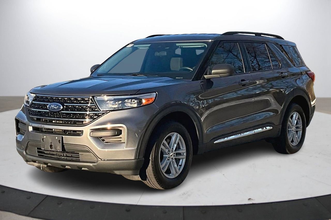 Used 2021 Ford Explorer XLT w/ Class III Trailer Tow Package image 4