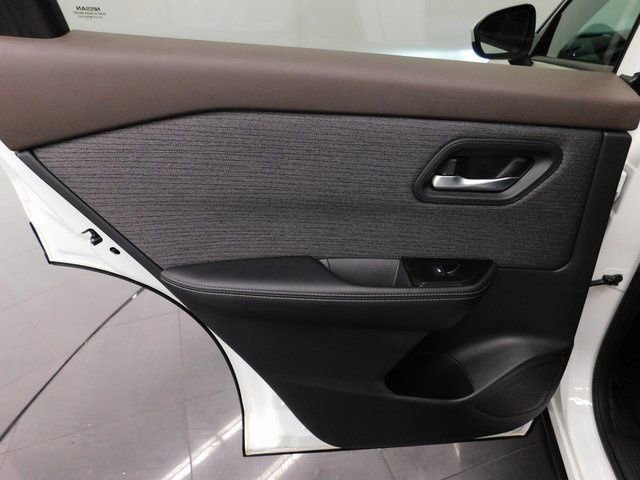 Certified 2023 Nissan Rogue SV image 22