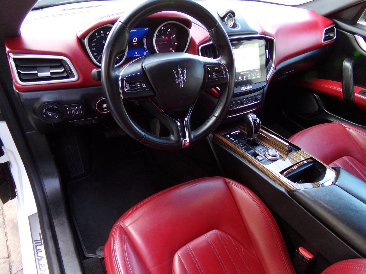 Used 2018 Maserati Ghibli S image 18