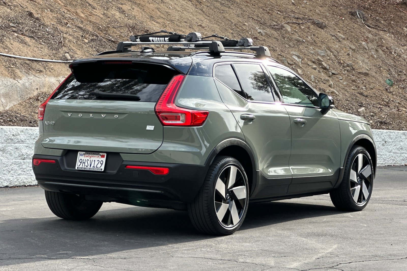 Used 2024 Volvo XC40 Recharge Ultimate w/ Protection Package Premier AWD/4WD image 4