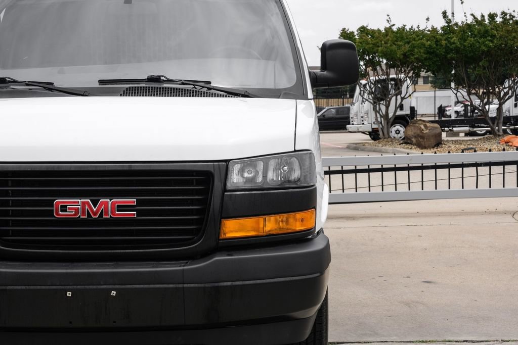 Used 2022 GMC Savana 2500 RWD image 38