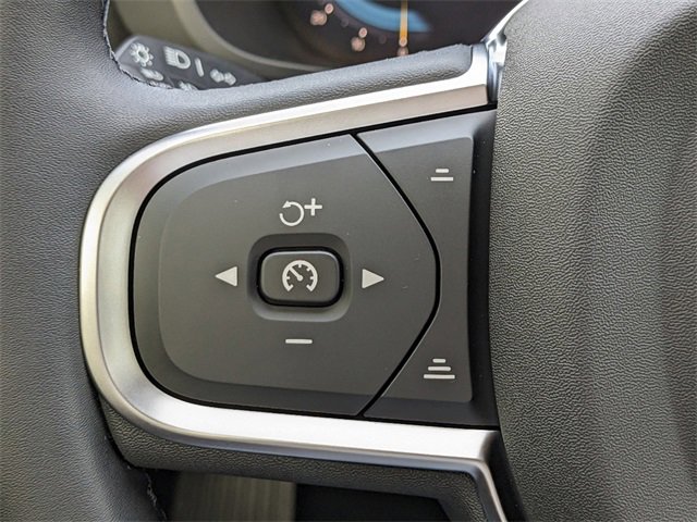 New 2025 Volvo XC60 B5 Core w/ Climate Package image 26