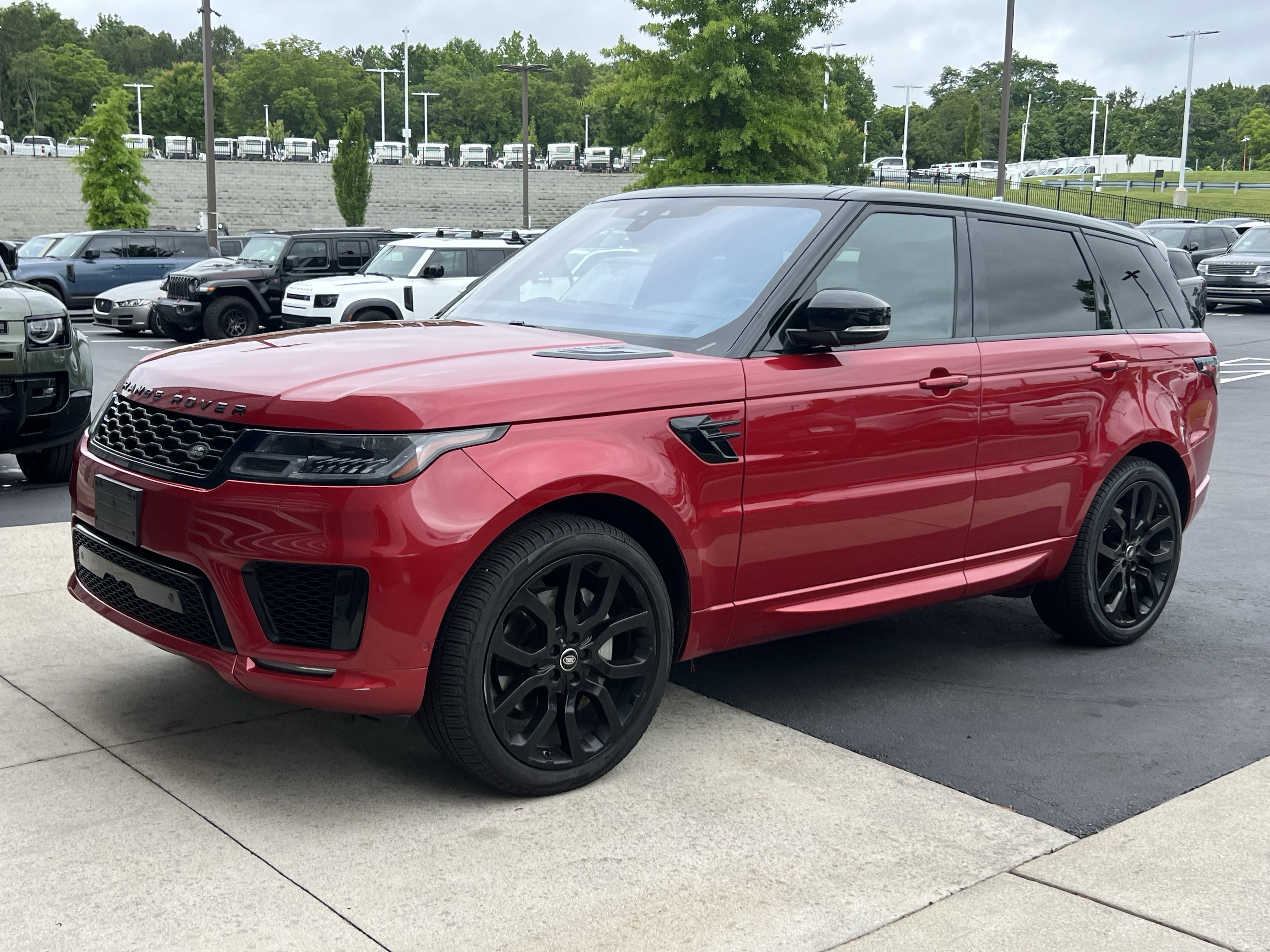 Used 2020 Land Rover Range Rover Sport HSE AWD/4WD image 1
