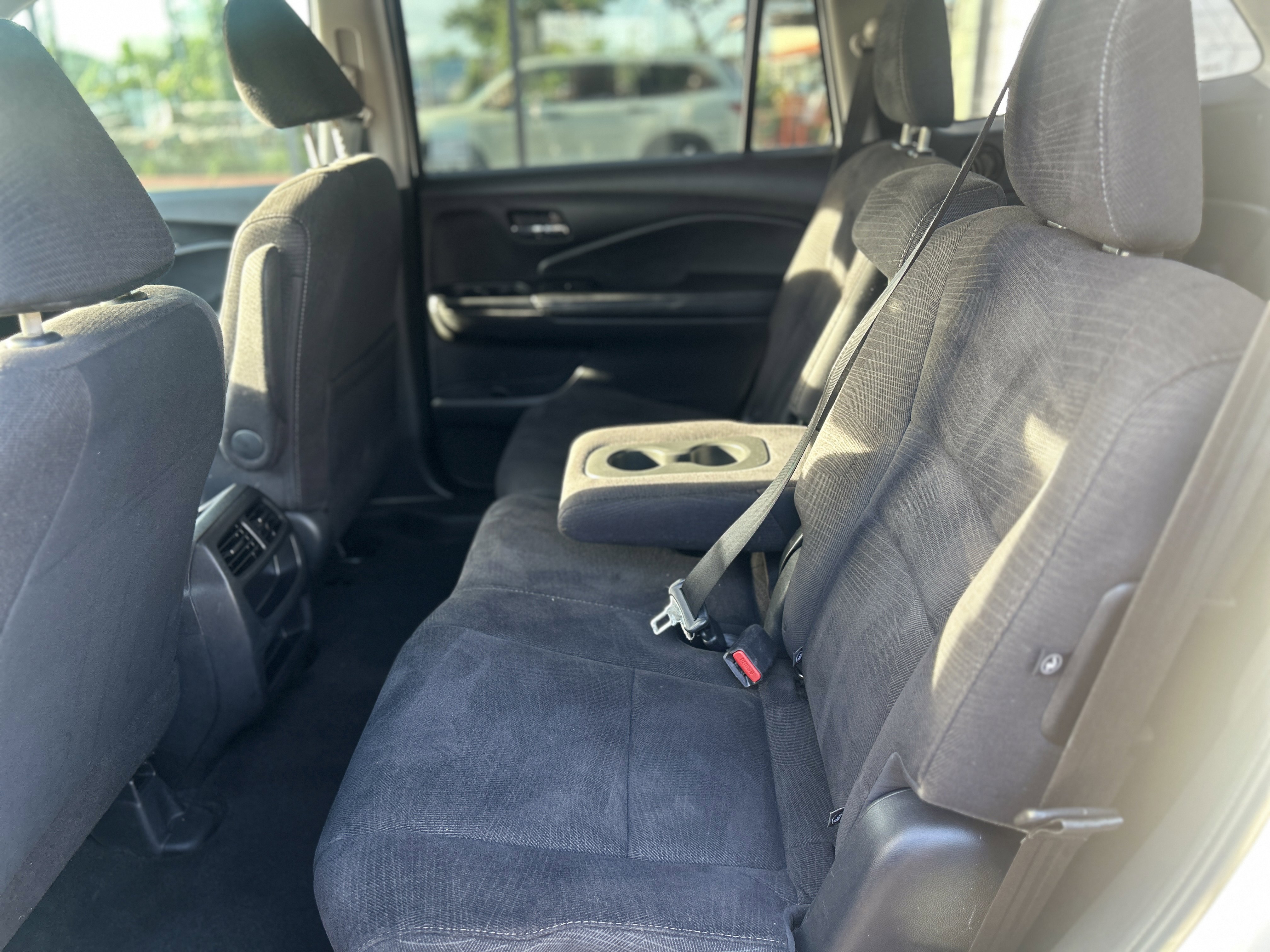 Used 2018 Honda Pilot LX image 12