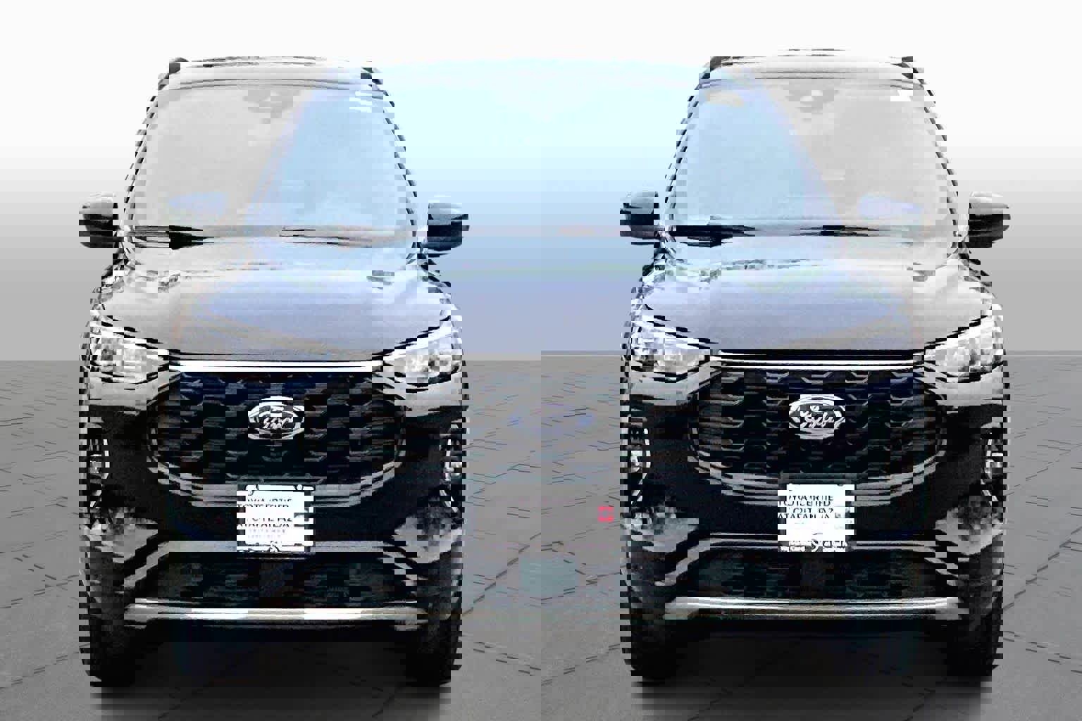 Used 2023 Ford Escape ST-Line Elite image 4