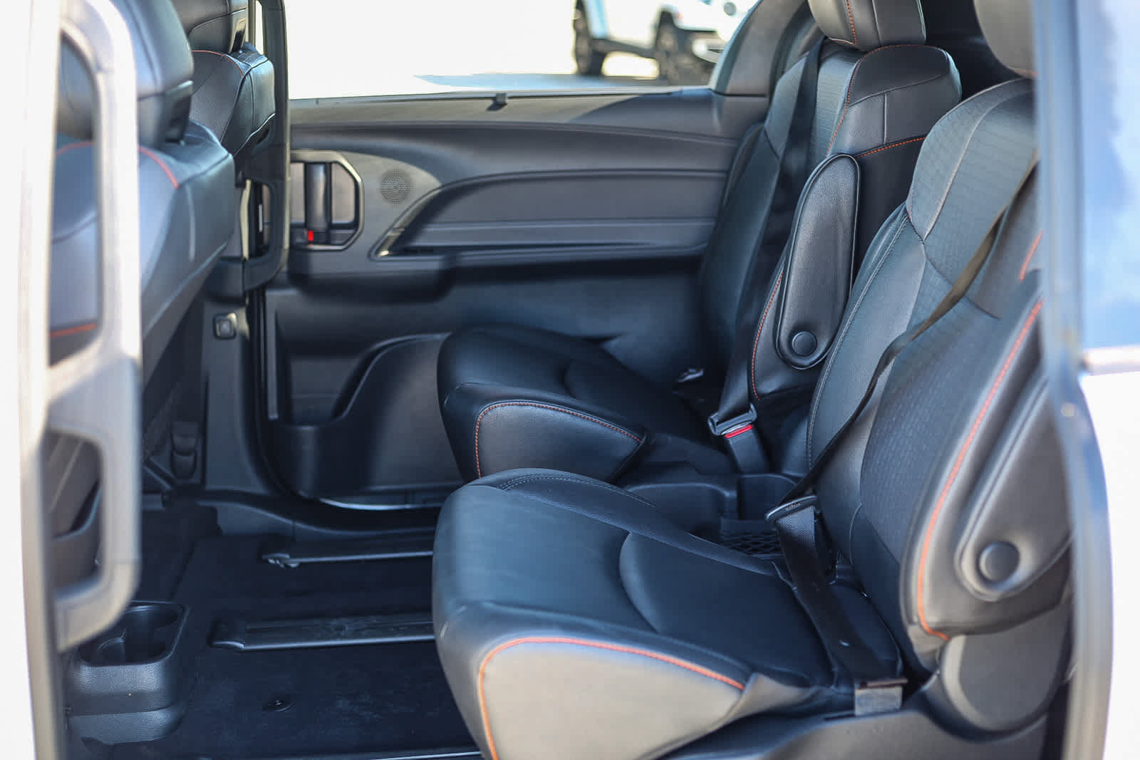 Certified 2023 Toyota Sienna XSE w/ XSE Plus Package FWD image 20