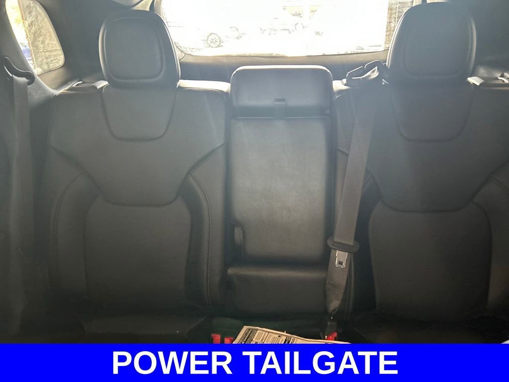 Used 2021 Jeep Cherokee Latitude Lux w/ Comfort/Convenience Group image 13