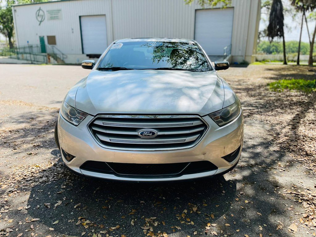 Used 2013 Ford Taurus Limited image 2