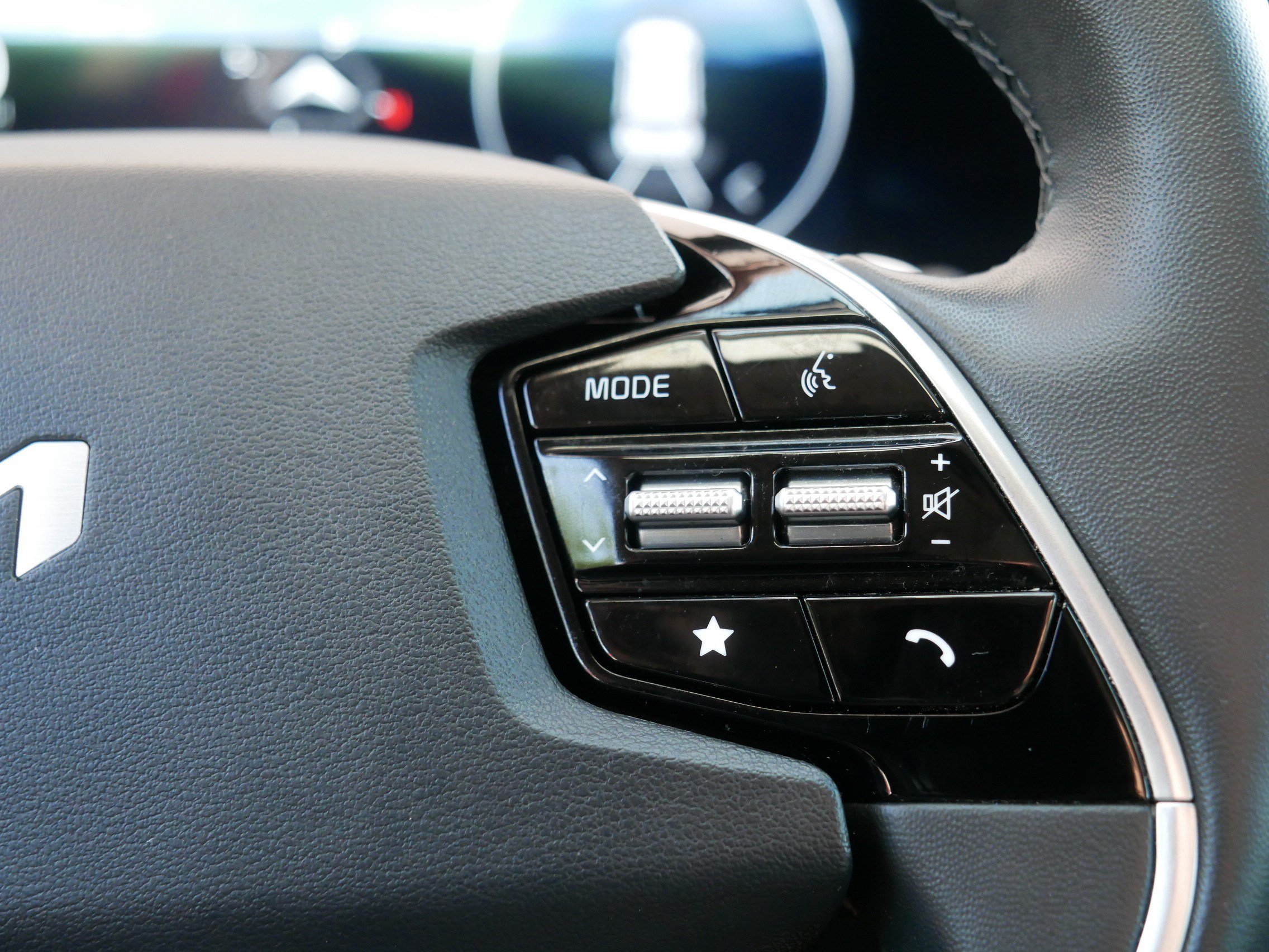Certified 2023 Kia Niro Wave w/ Wave Preserve Package FWD image 29