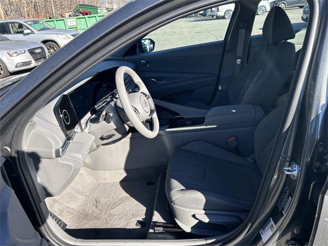 New 2026 Hyundai Elantra Sport image 7