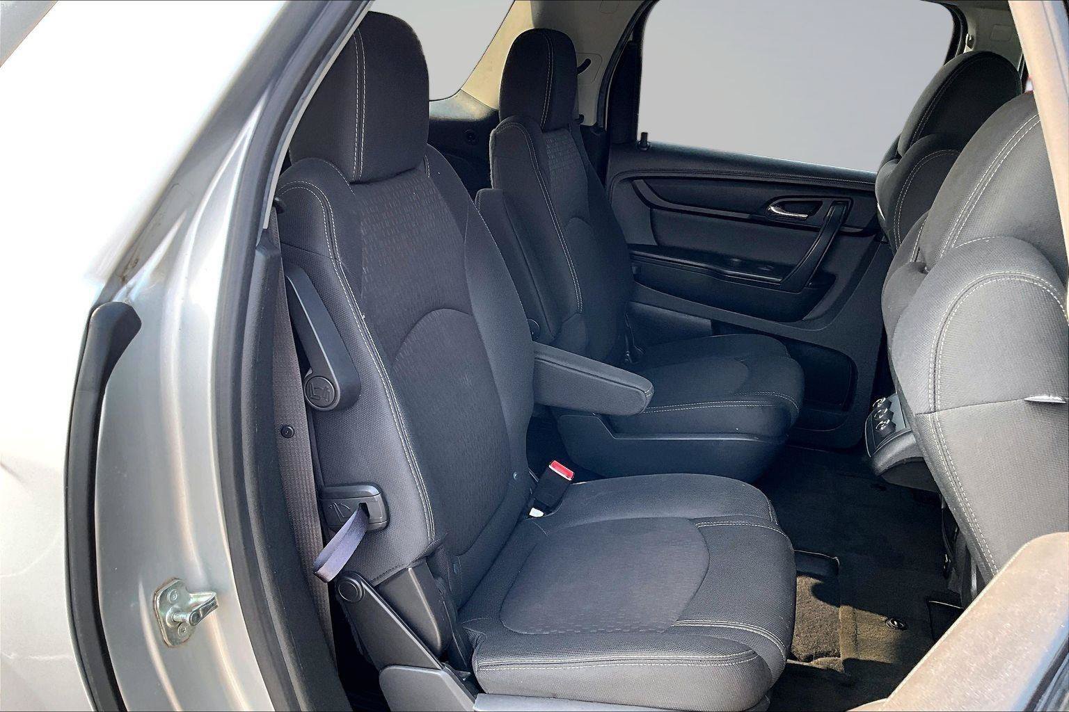 Used 2015 GMC Acadia SLE AWD/4WD image 27