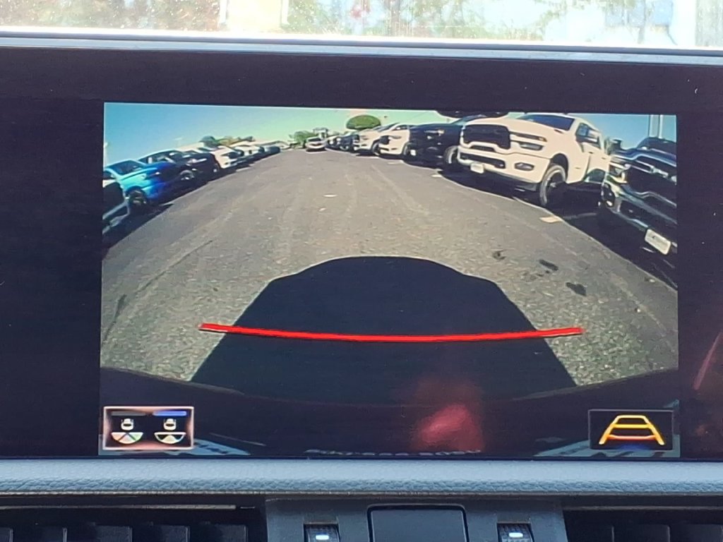 Used 2019 Lexus ES 350 w/ Premium Package FWD image 10