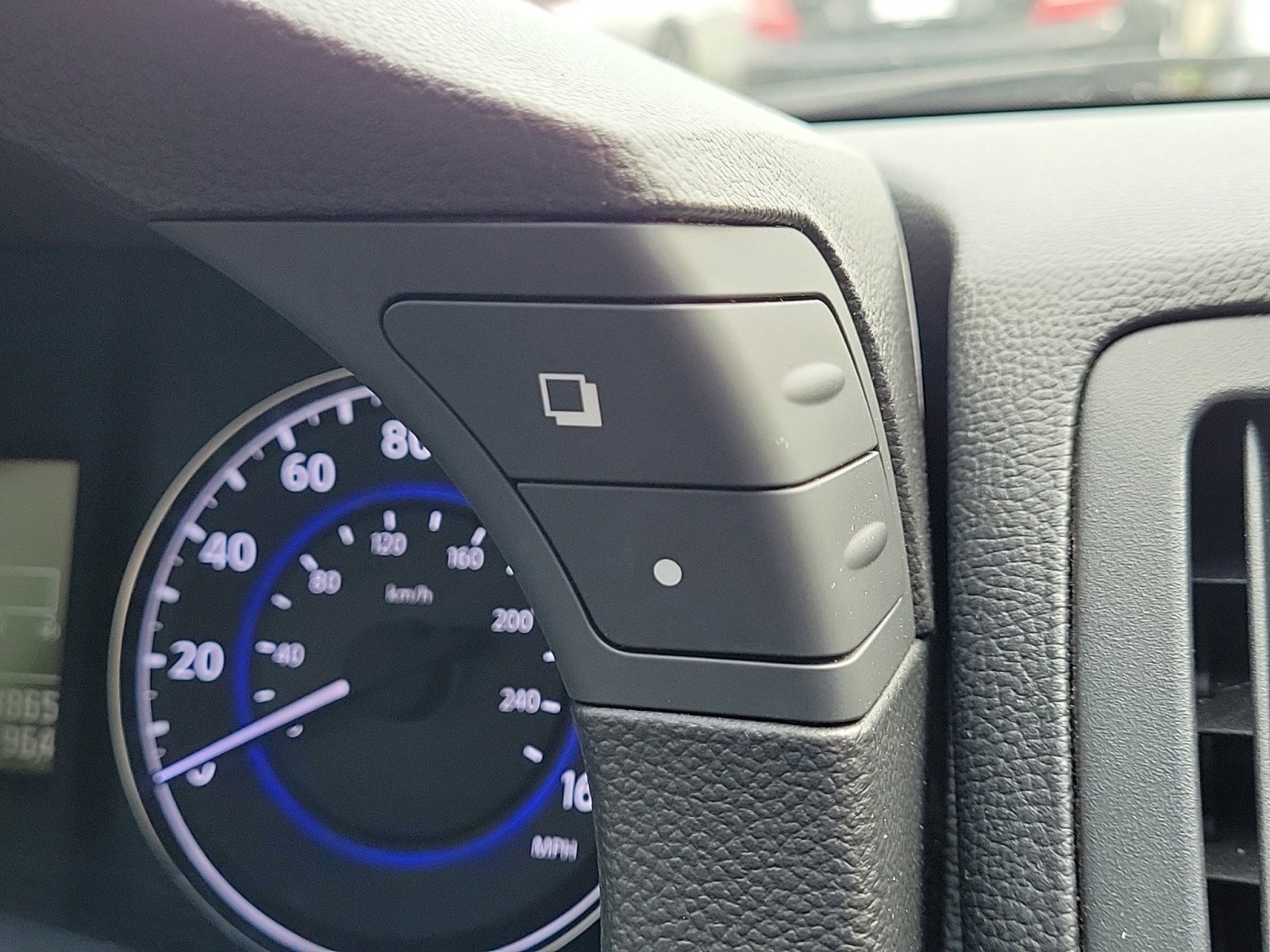 Used 2014 INFINITI Q60 Journey w/ Premium Package image 18