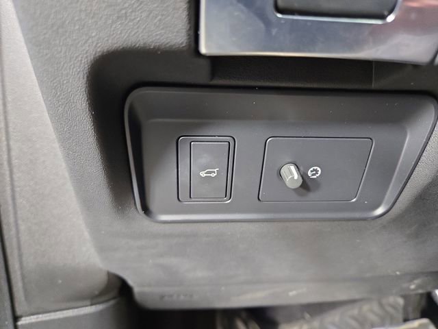 Used 2023 Land Rover Discovery Sport SE R-Dynamic image 25