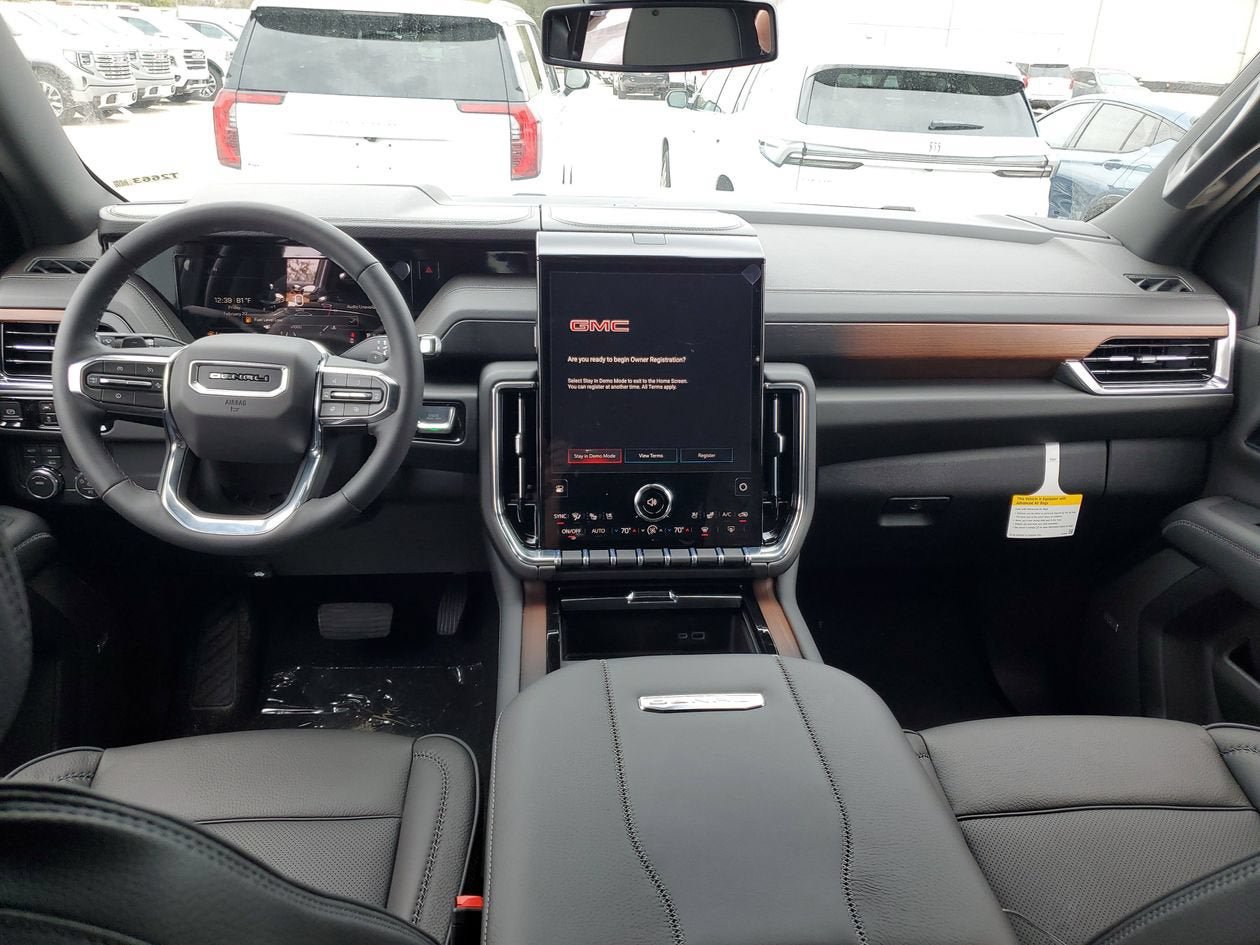New 2026 GMC Yukon XL Denali w/ Sun & Power Step Package AWD/4WD image 12