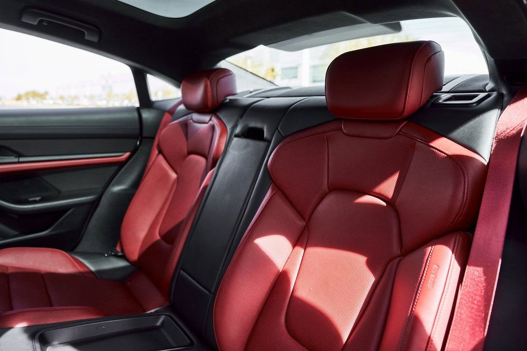 Used 2020 Porsche Taycan Turbo image 44