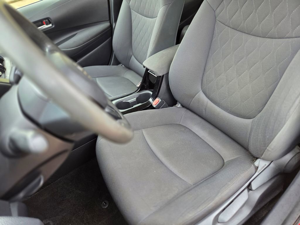 Used 2020 Toyota Corolla LE FWD image 15