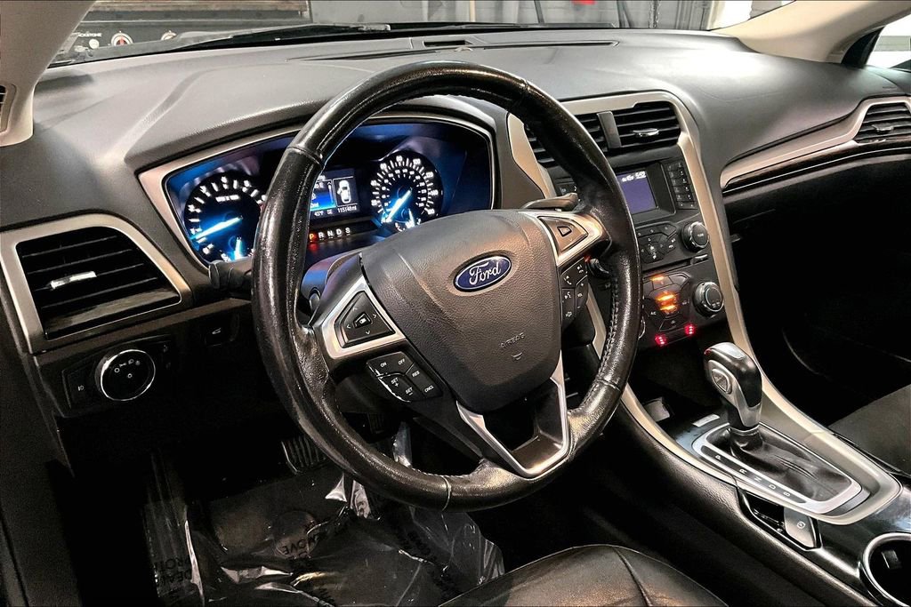 Used 2013 Ford Fusion SE image 14