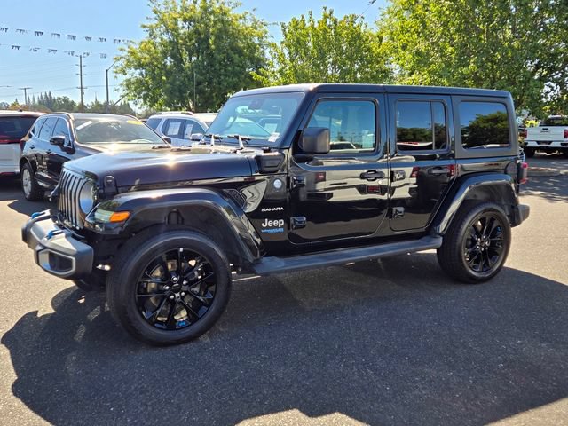 Used 2022 Jeep Wrangler Unlimited Sahara w/ Cold Weather Group AWD/4WD image 7