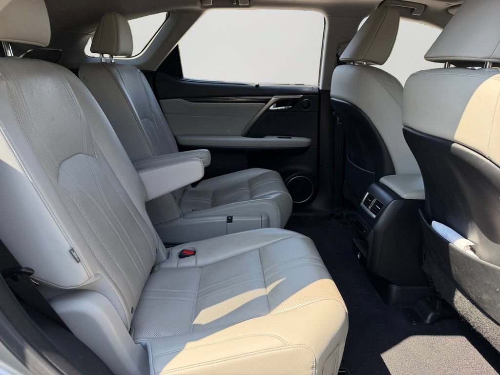 Used 2019 Lexus RX 350L Luxury w/ Accessory Package AWD/4WD image 9