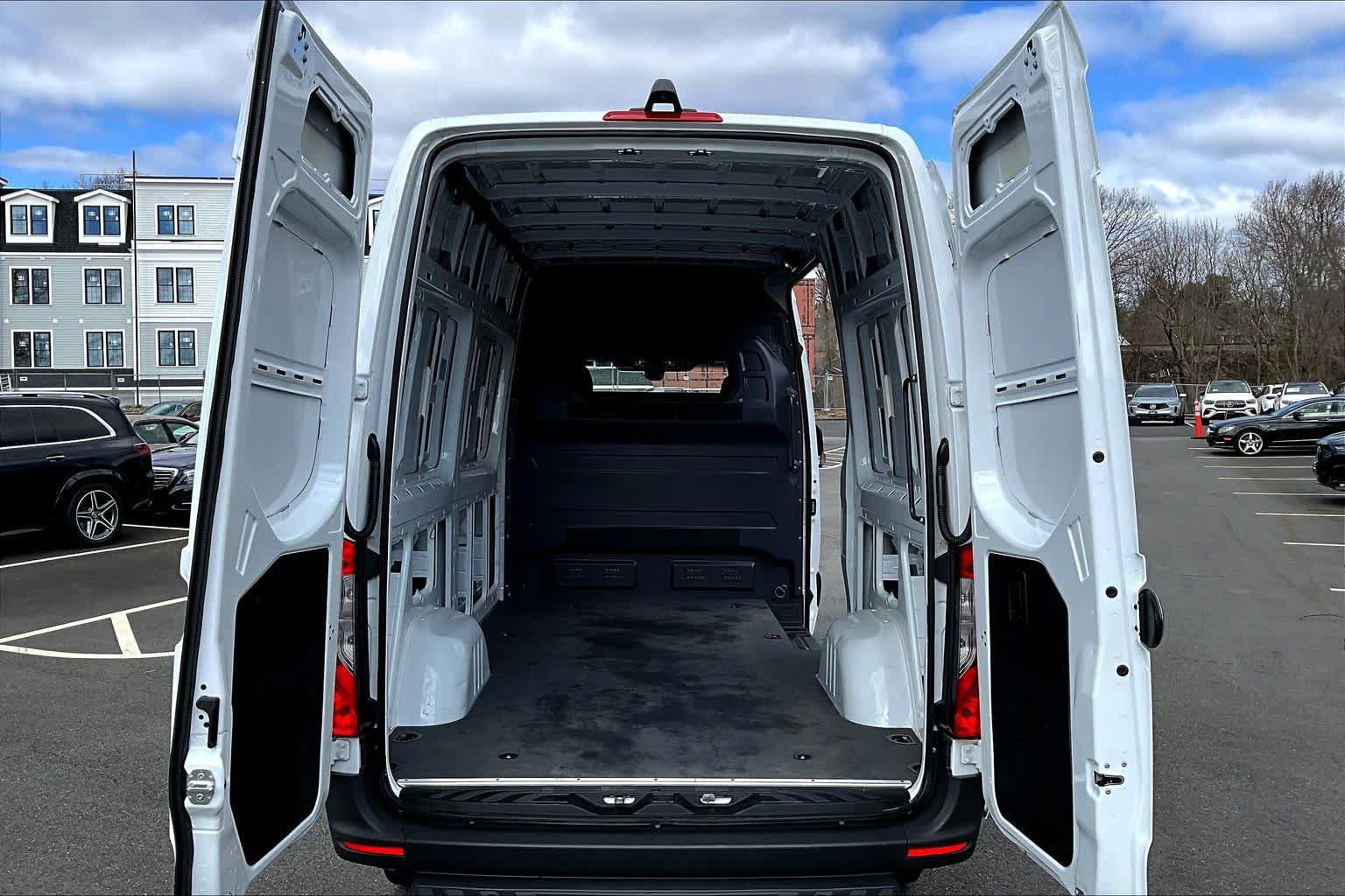 Certified 2025 Mercedes-Benz Sprinter 2500 image 34