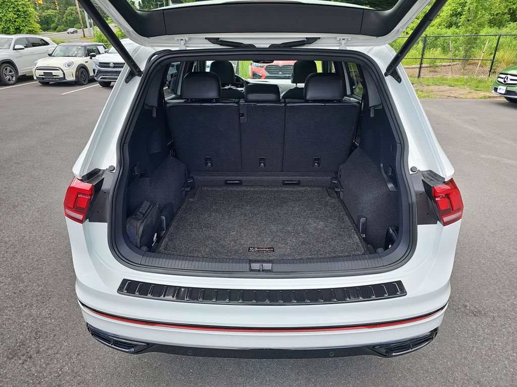 Used 2022 Volkswagen Tiguan SE R-Line AWD/4WD image 23