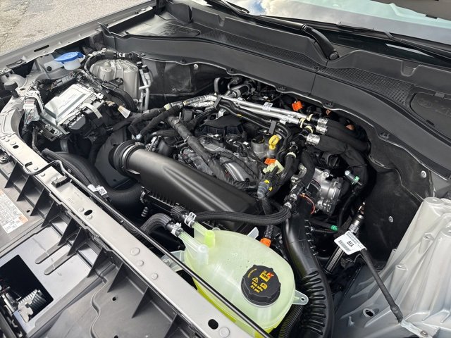 New 2025 Ford Explorer Active image 14
