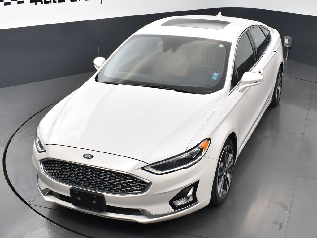 Used 2019 Ford Fusion Titanium image 9