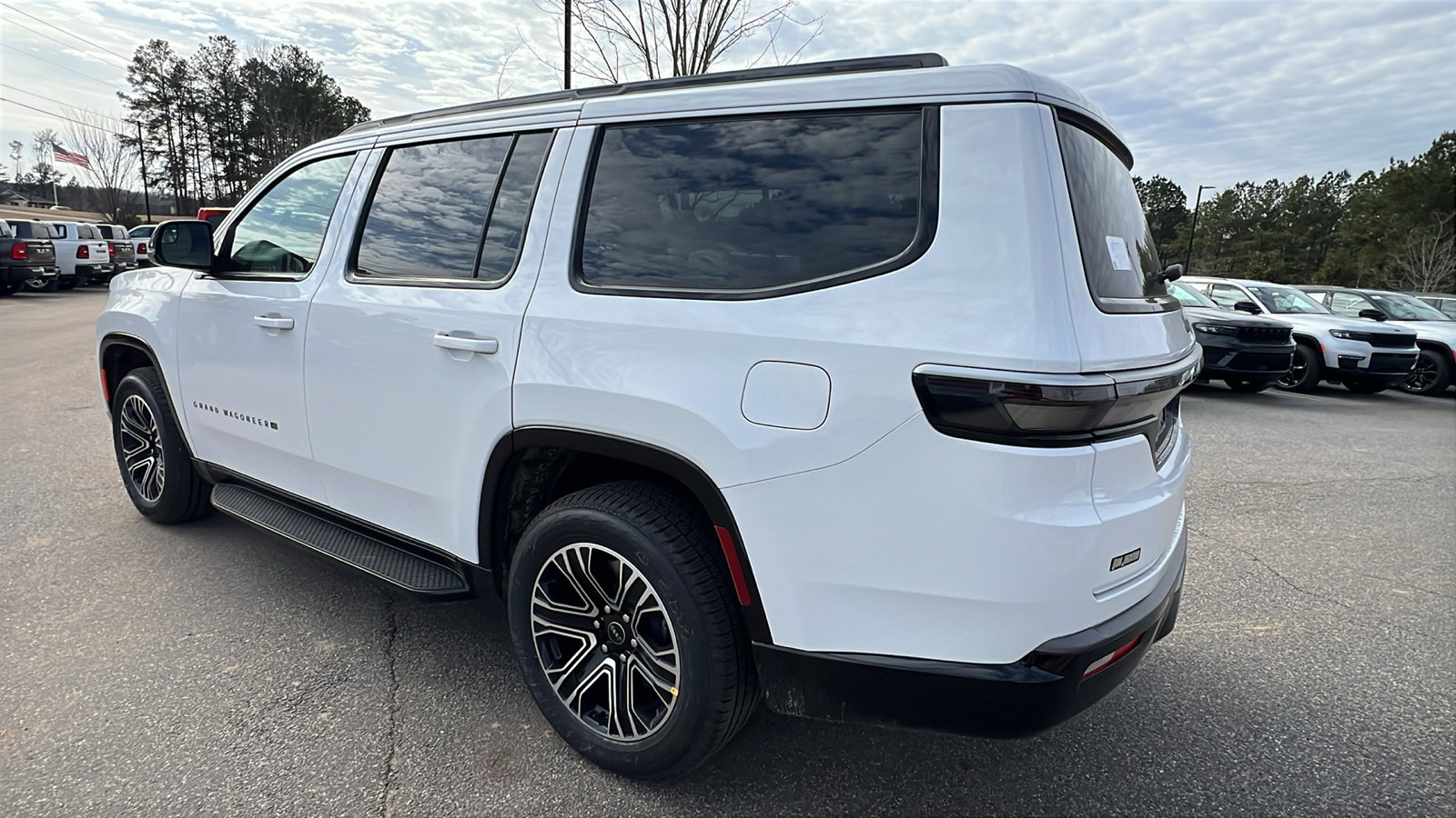 New 2026 Jeep Grand Wagoneer 2WD image 10