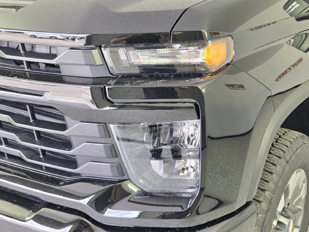 New 2026 Chevrolet Silverado 2500 Custom w/ Custom Value Package AWD/4WD image 11