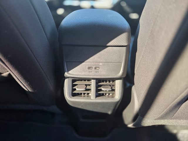 Used 2025 Chevrolet Equinox LT image 17