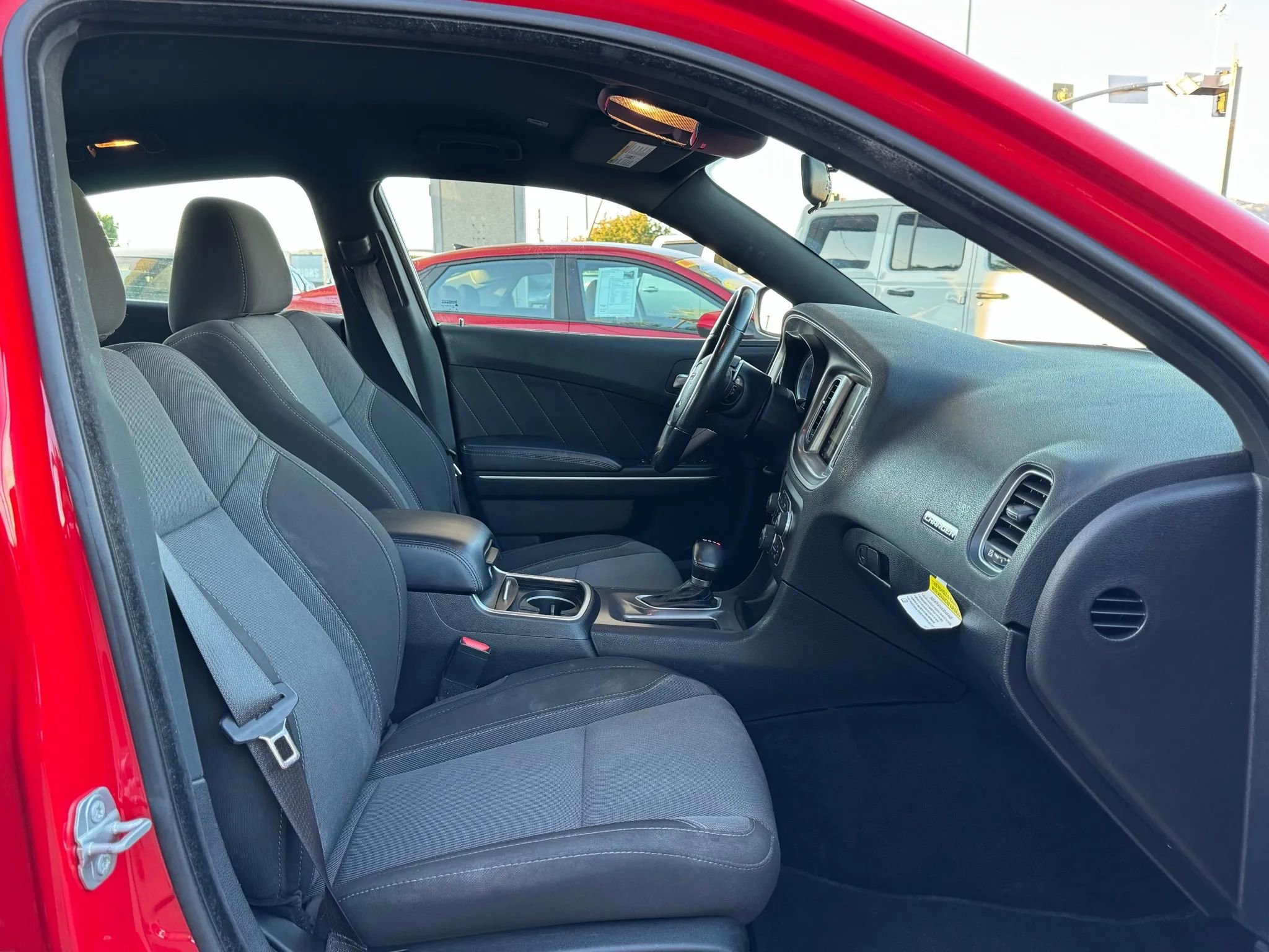 Used 2022 Dodge Charger SXT RWD image 11