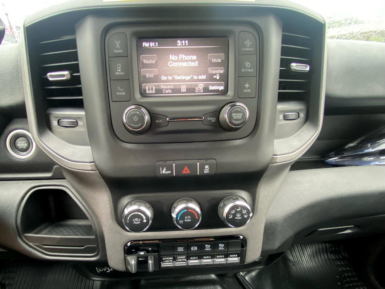 Used 2024 RAM 3500 Tradesman w/ Safety Group image 30