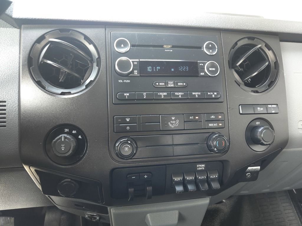 Used 2015 Ford F350 XL image 19