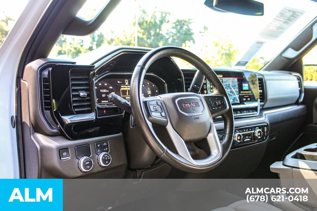 Used 2025 GMC Sierra 1500 SLT RWD image 21