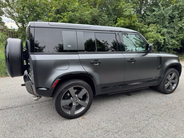 Used 2024 Land Rover Defender 110 Carpathian Edition AWD/4WD image 5