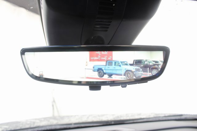 New 2026 Chevrolet Traverse RS image 3