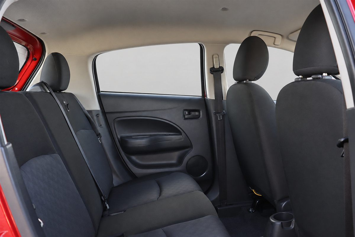 Used 2024 Mitsubishi Mirage ES FWD image 14