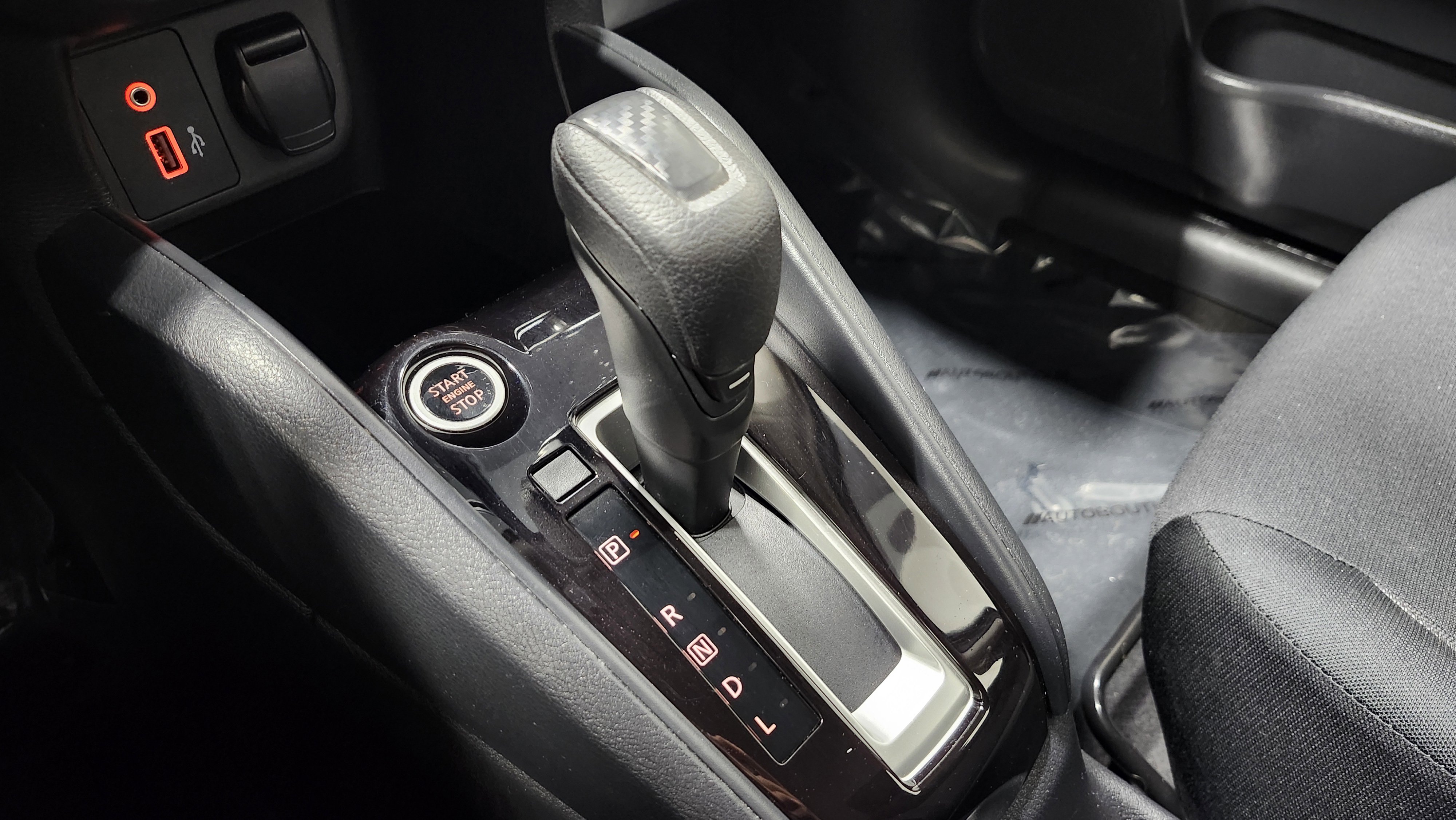 Used 2020 Nissan Versa S image 28