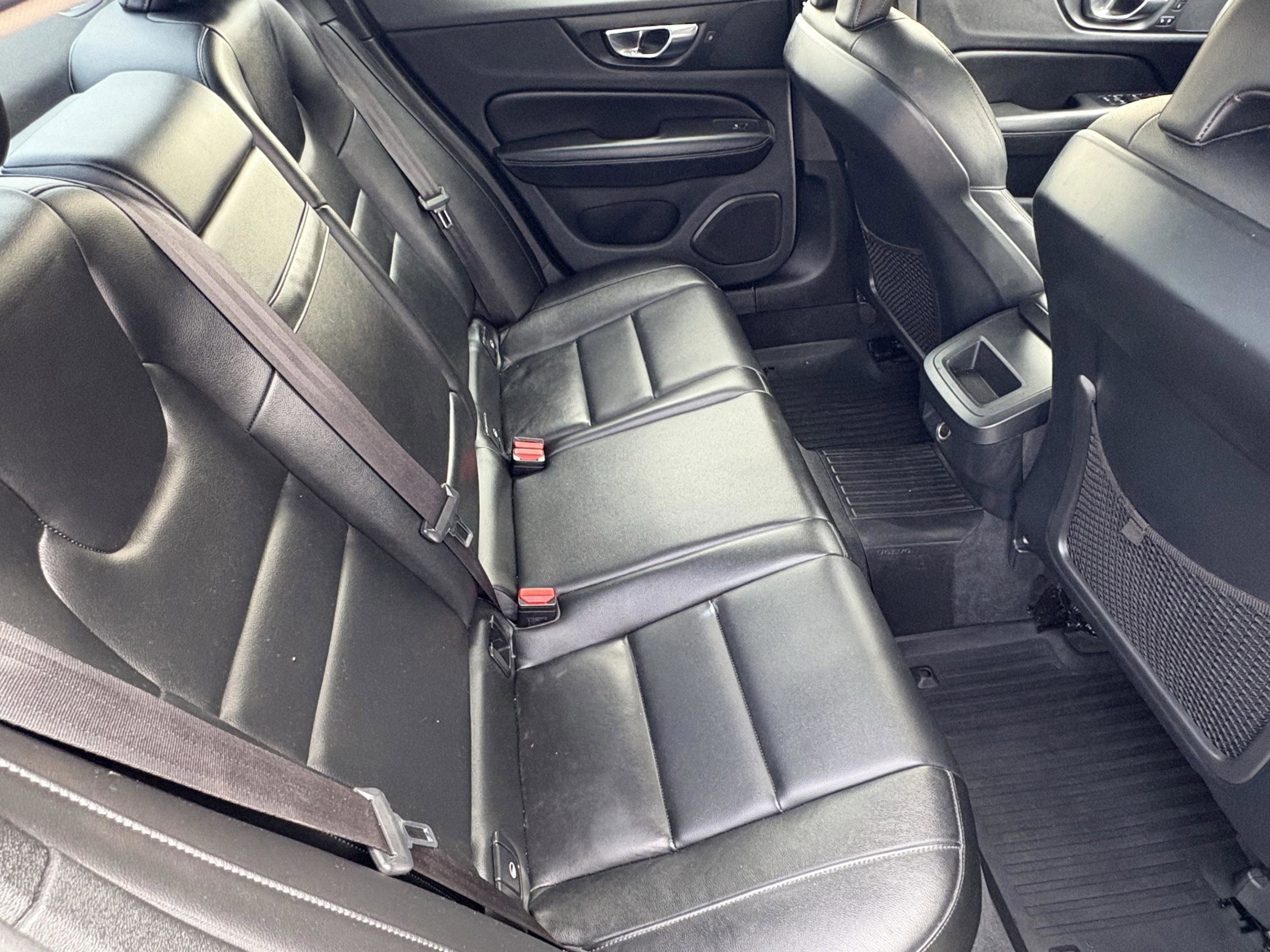 Used 2019 Volvo S60 T5 Momentum w/ Premium Package FWD image 31