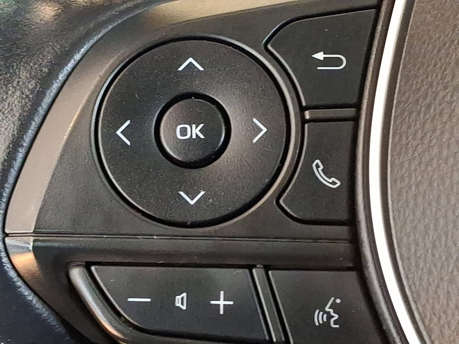 Certified 2023 Toyota Corolla Cross XSE image 20