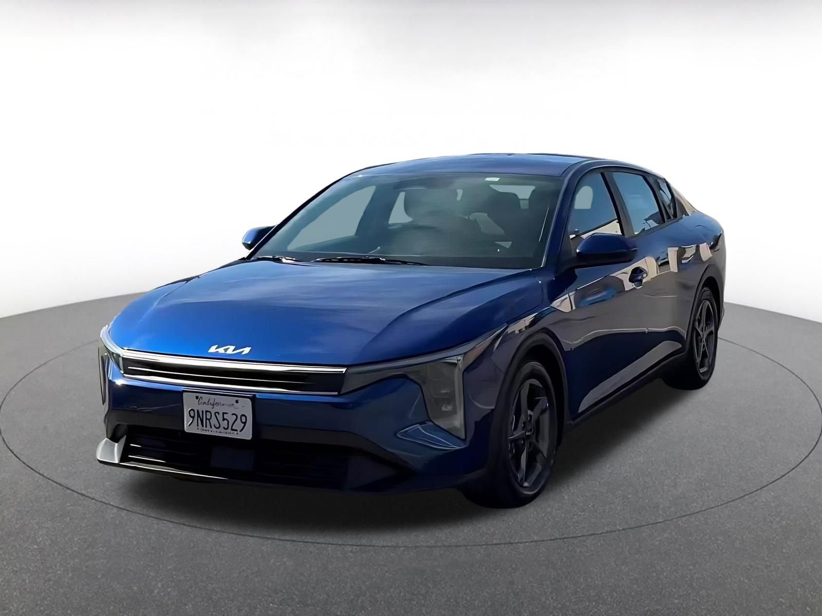 Used 2025 Kia K4 LXS image 7