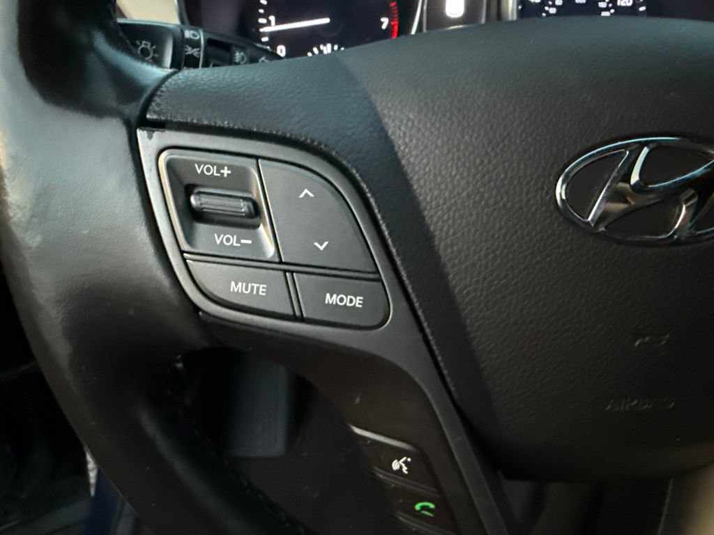 Used 2017 Hyundai Santa Fe Limited FWD image 20