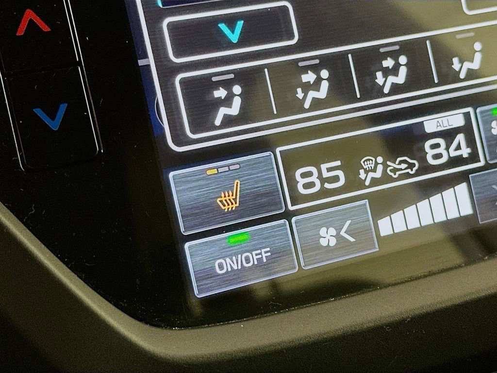 Certified 2025 Subaru Forester Premium image 27